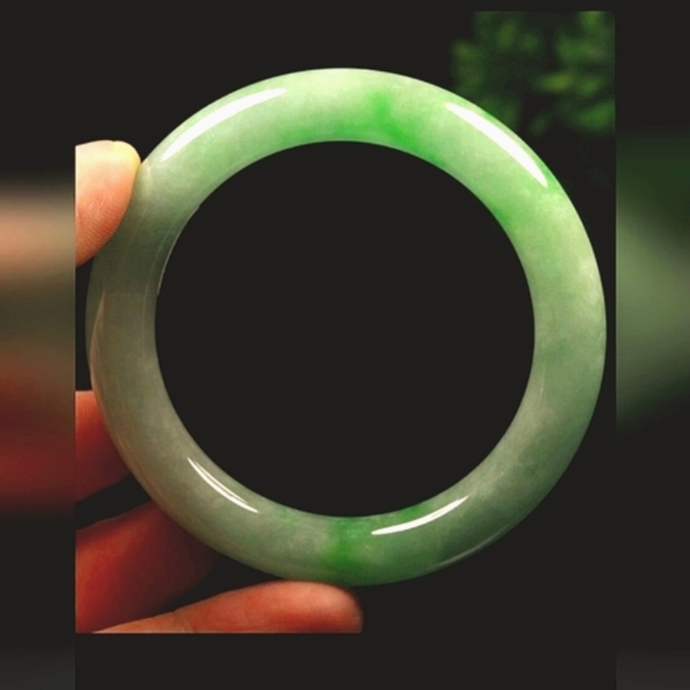 White Green Burma Jadeite Jade Bangle
